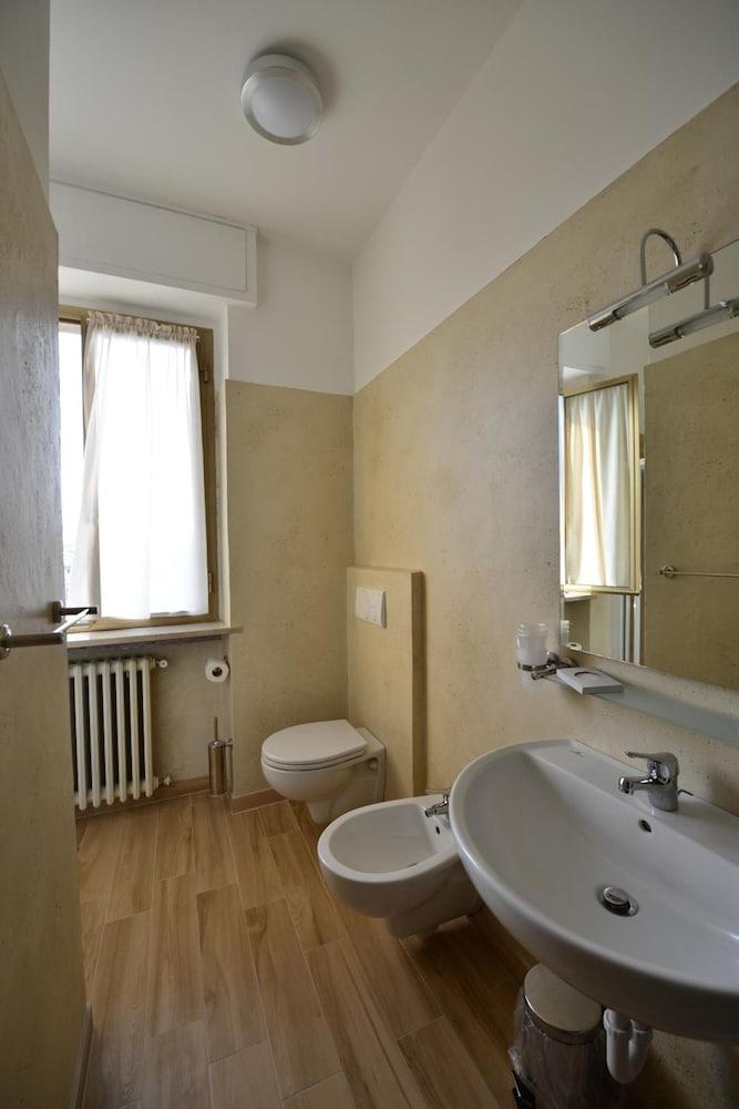 Hotel Bella Peschiera 페스키에라델가르다 외부 사진