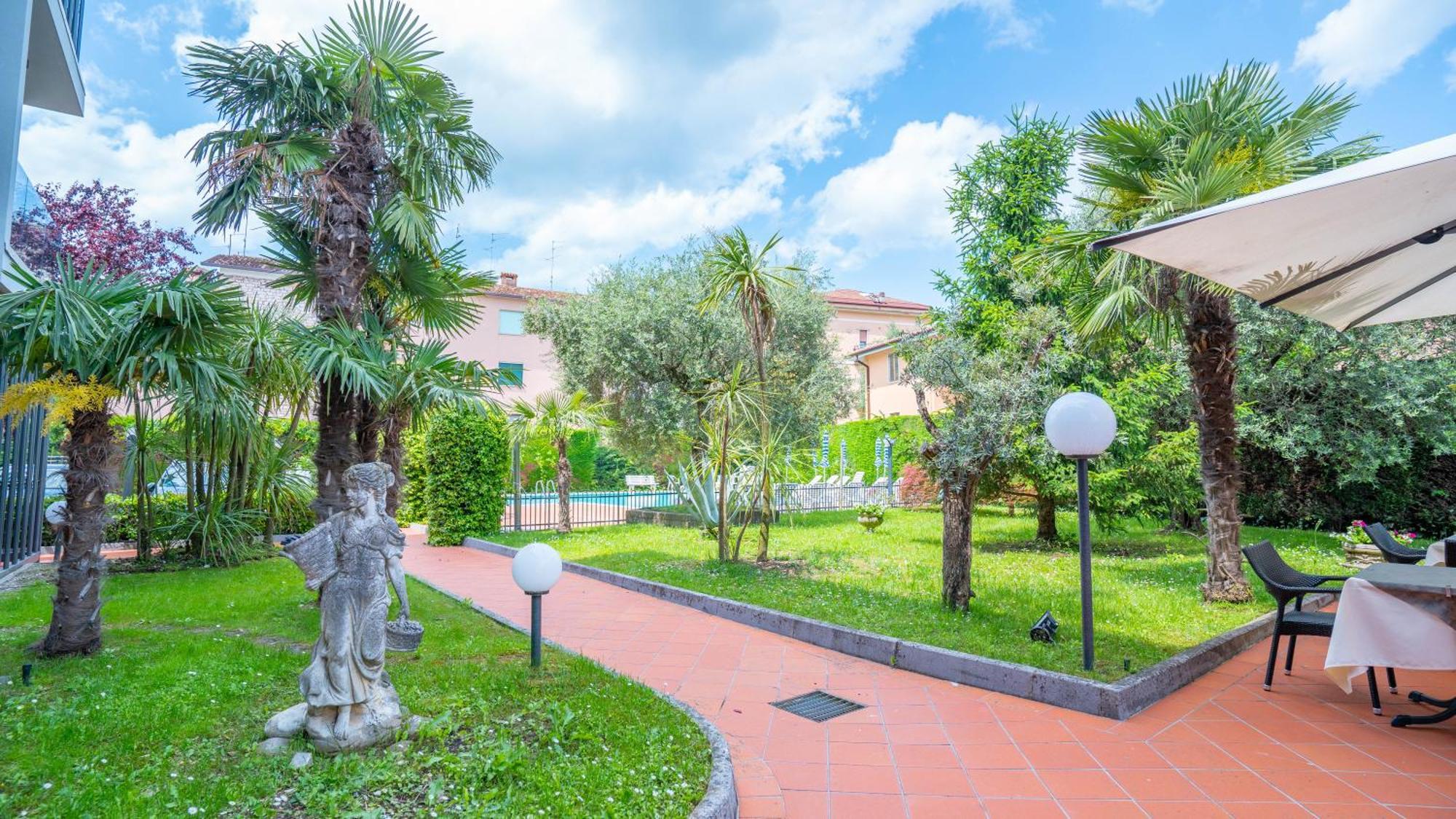 Hotel Bella Peschiera 페스키에라델가르다 외부 사진
