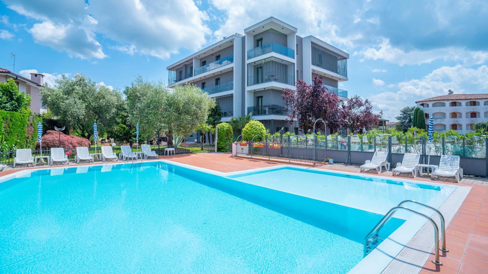 Hotel Bella Peschiera 페스키에라델가르다 외부 사진