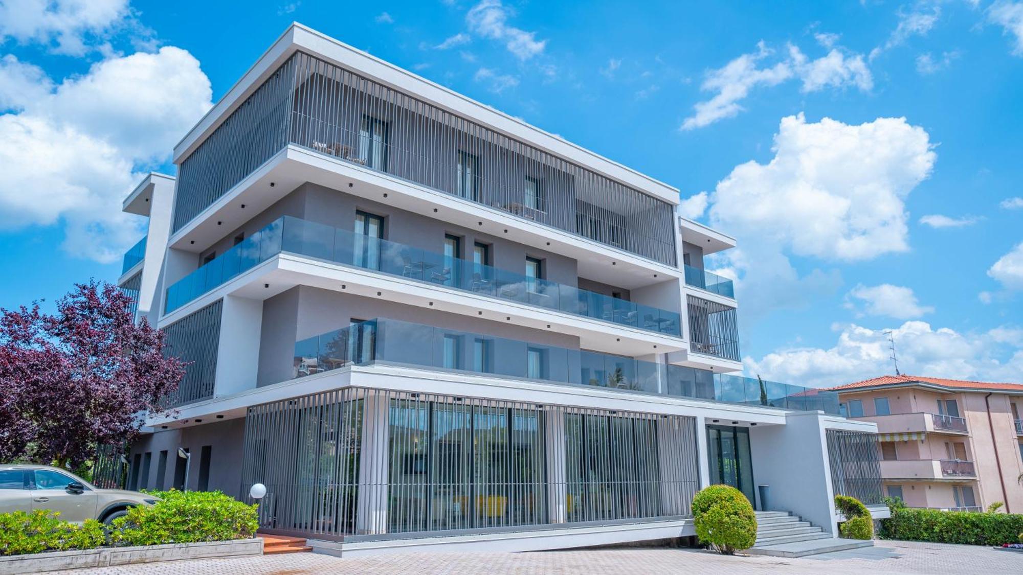 Hotel Bella Peschiera 페스키에라델가르다 외부 사진