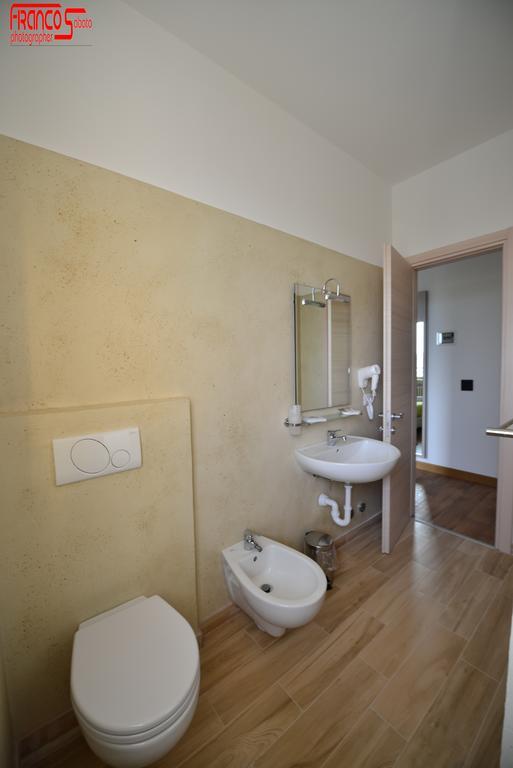 Hotel Bella Peschiera 페스키에라델가르다 객실 사진