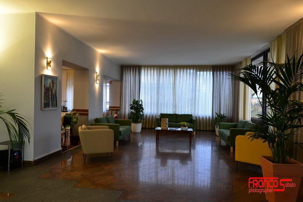 Hotel Bella Peschiera 페스키에라델가르다 외부 사진