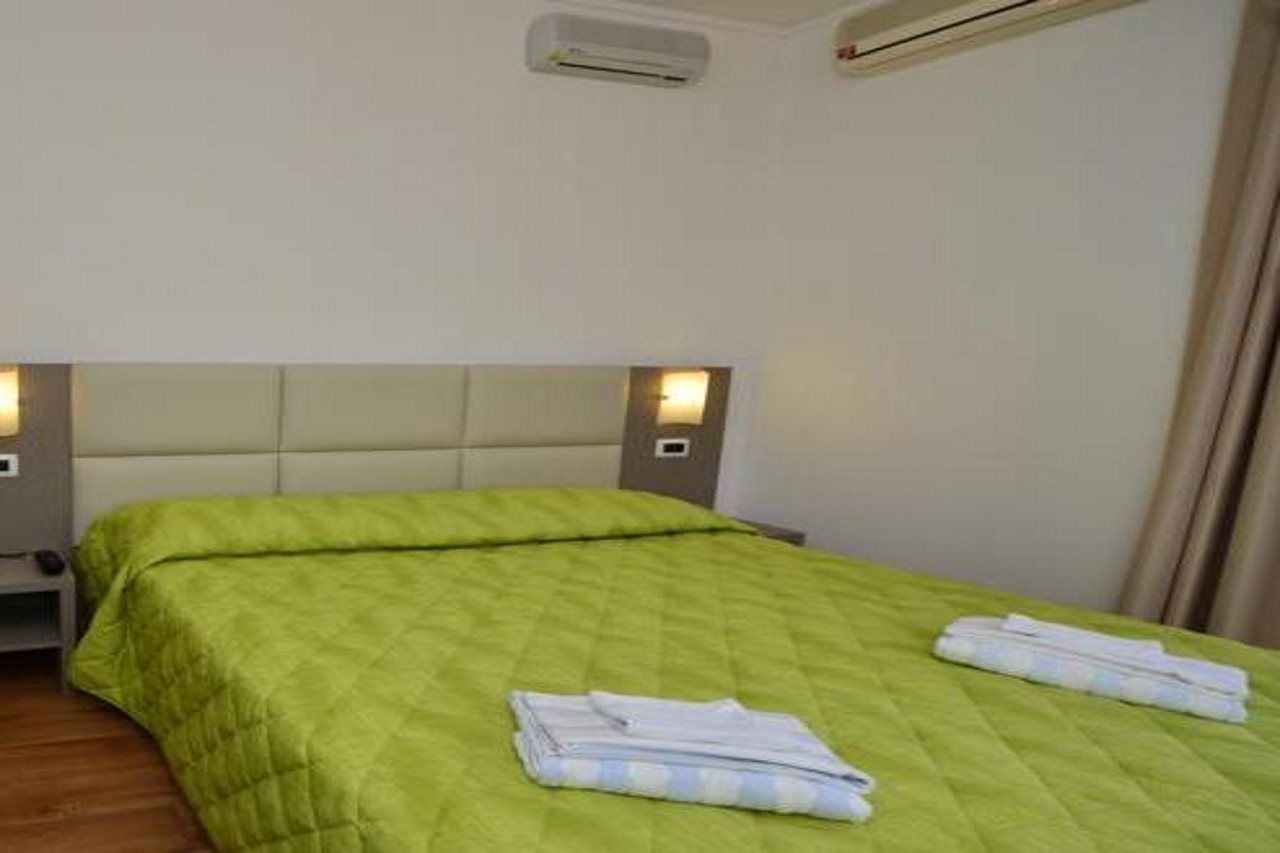 Hotel Bella Peschiera 페스키에라델가르다 외부 사진